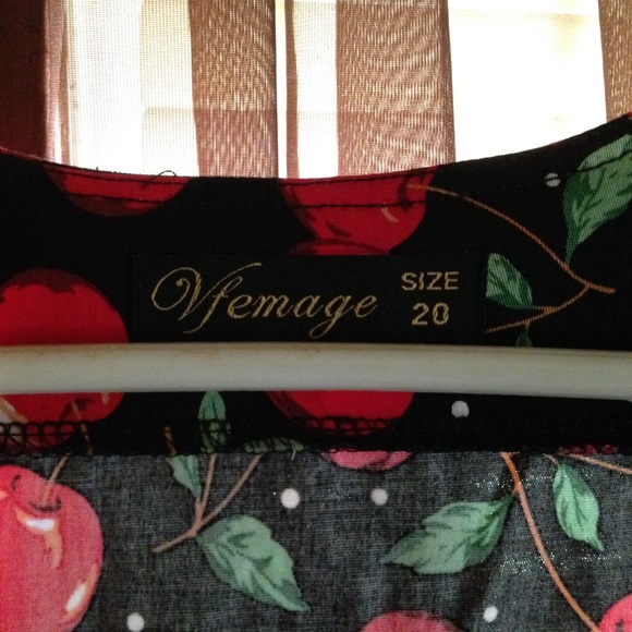 Unique Vintage Vfemage Cherry Wiggle Dress size 20 NWOT - Picture 7 of 8